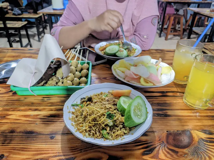Nasi Goreng 827 Selomerto 7