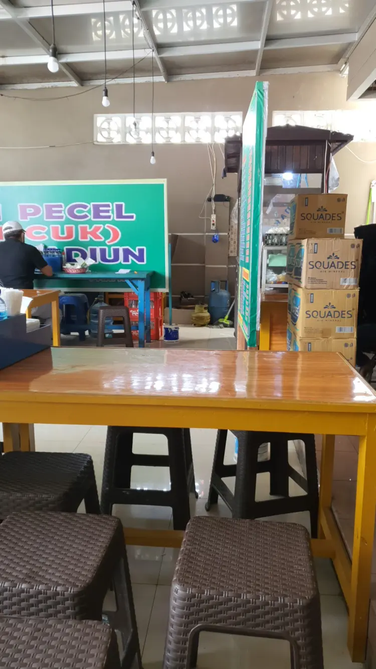 Nasi Pecel Pincuk (Khas Madiun) 9