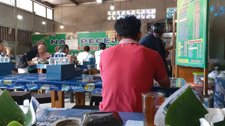 Nasi Pecel Pincuk (Khas Madiun) 5