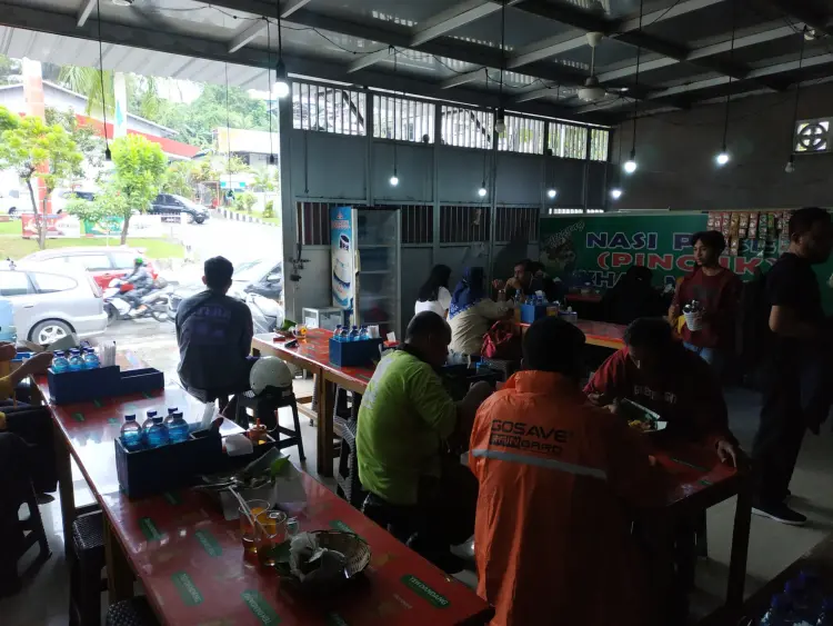 Nasi Pecel Pincuk (Khas Madiun) 3
