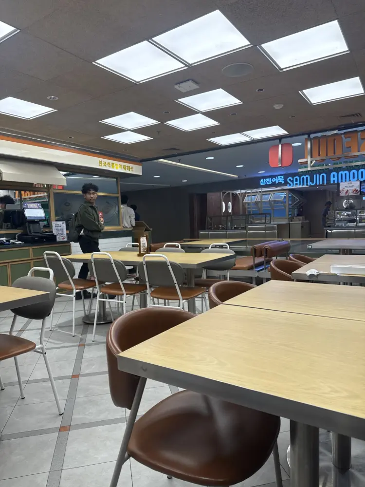 88 SEOUL - Central Park Mall 8