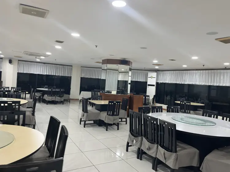 Fajar International Restaurant 6