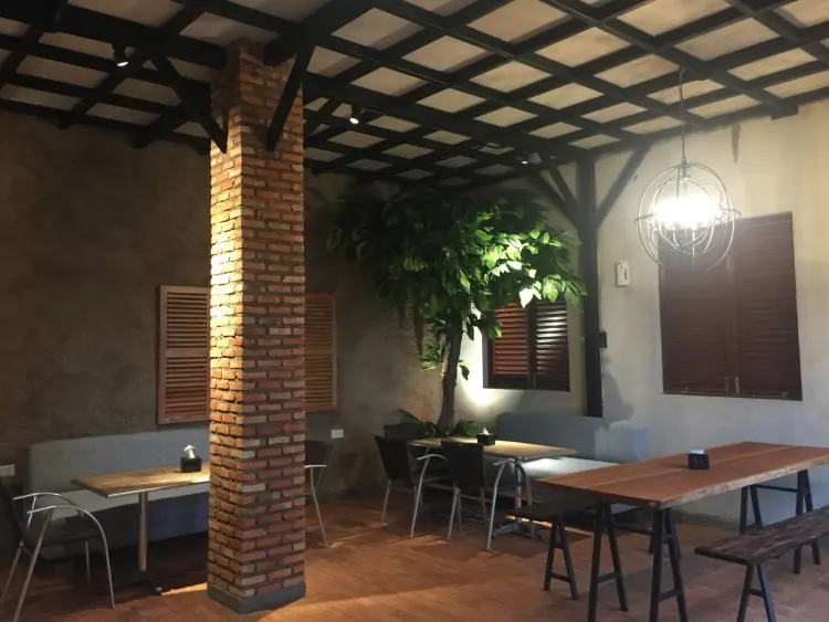 This viral Italian spot in Batam: Are you paying for the vibe or the food?