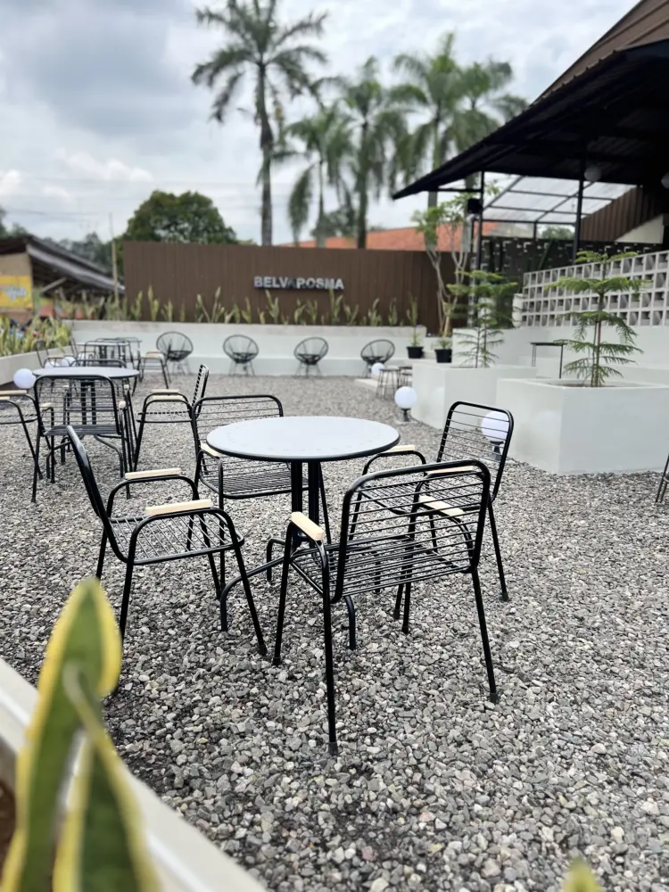 Belvarosma Resto & Cafe 7