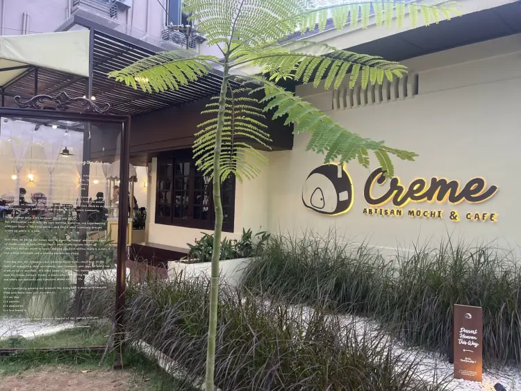 Creme Artisan Mochi & Cafe 1