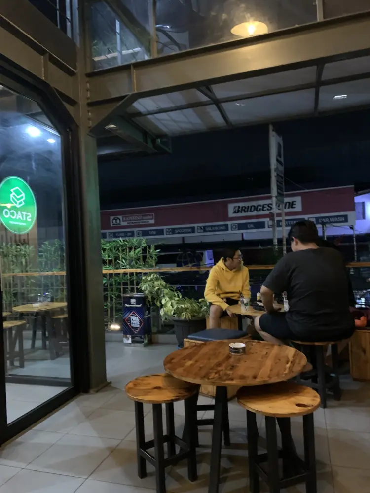 Staco Coffee, vape & gamestation 4