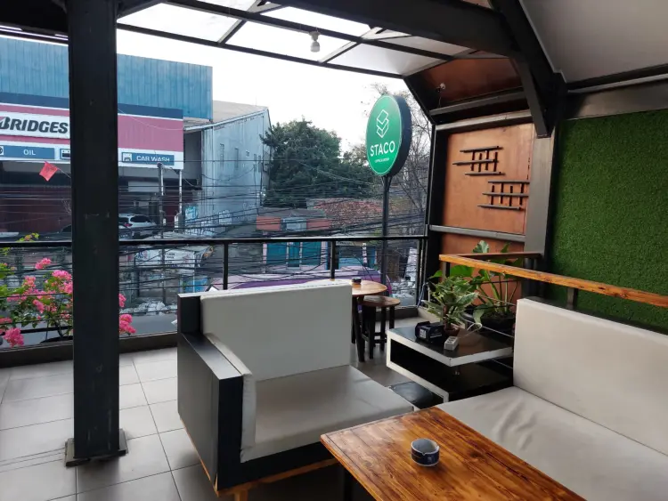 Staco Coffee, vape & gamestation 3