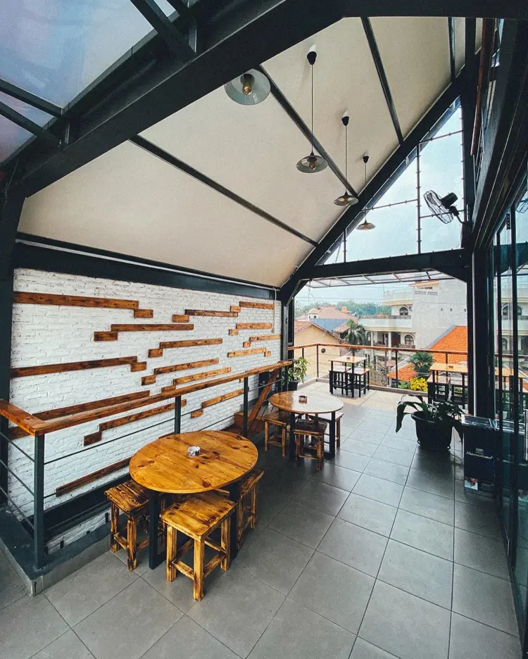 Staco Coffee, vape & gamestation 7