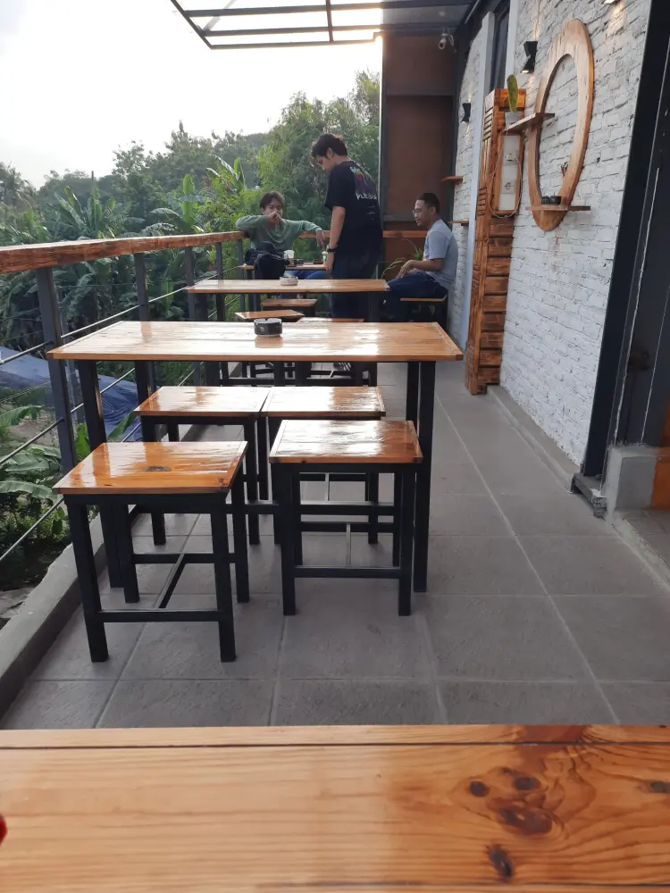 Staco Coffee, vape & gamestation 5