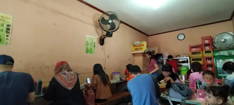 Mie Kocok & Mie Baso Mas Teguh 3