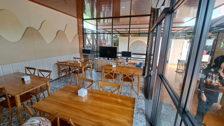 连总统都来打卡的平民食堂,味道到底怎么样?