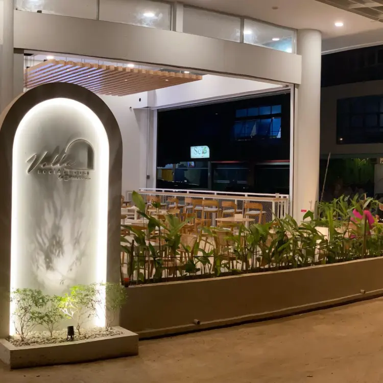 Volla Social House 1