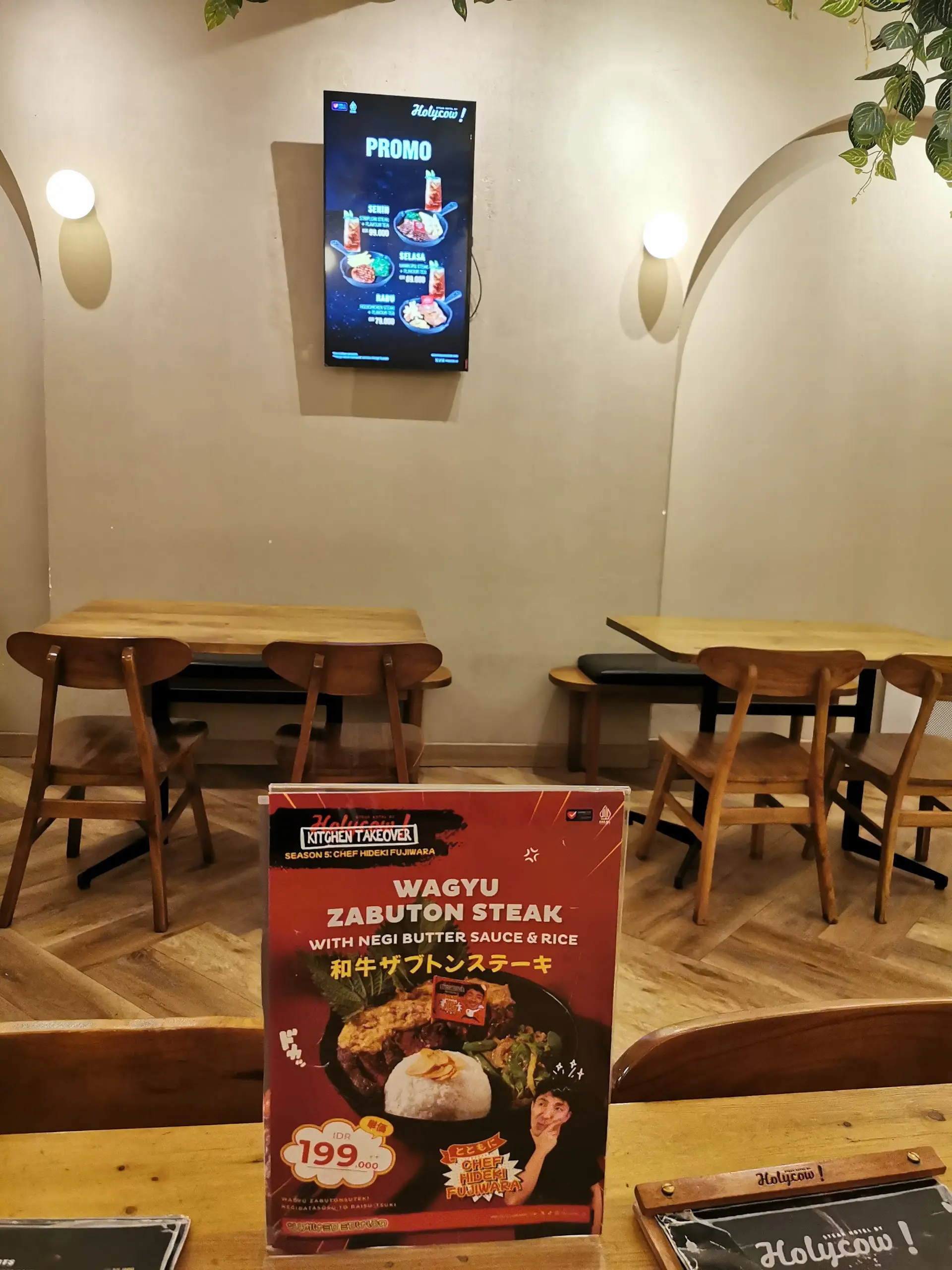 Going to Holycow for a free steak: Was it worth it? 2