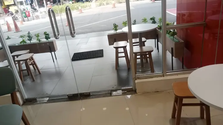 TOMORO COFFEE - Transmart Cilandak 9