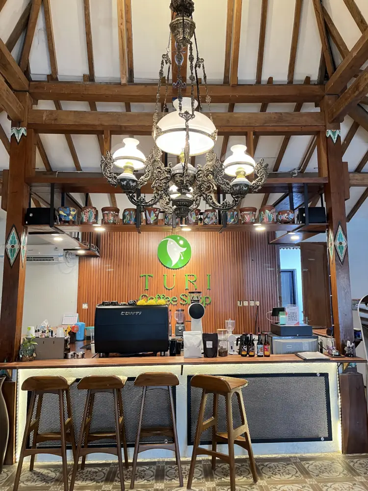 TURI Coffee Shop 5