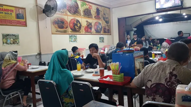 Warung Sate Sido Mampir Pak Min Solo 4
