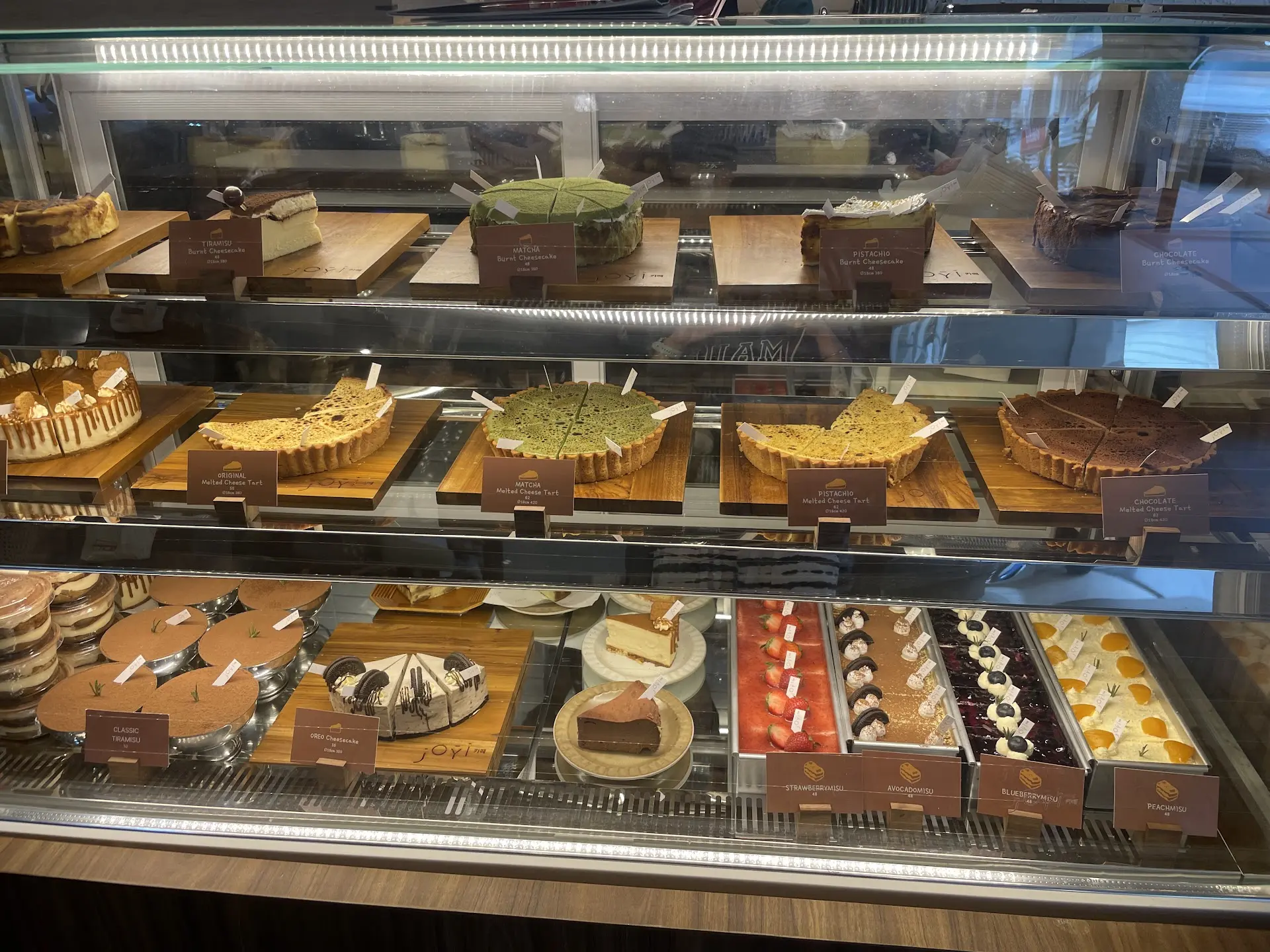 Google's 4.9-Star Bingsu, But Half the Portion of Seoul's? 2