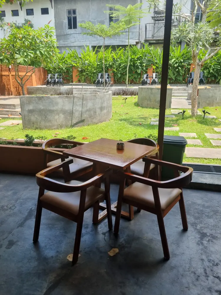 Overthink Coffee Headquarter 9