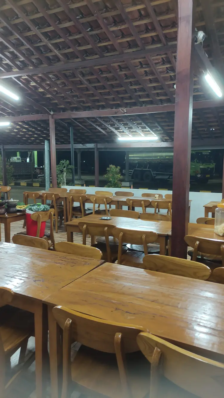 Warung makan Sekulan RBT 8