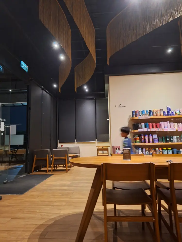 Starbucks Sakura Garden City 9