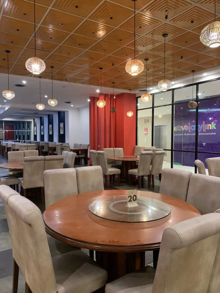 Paradise Restaurant - Pelajar Pejuang 8