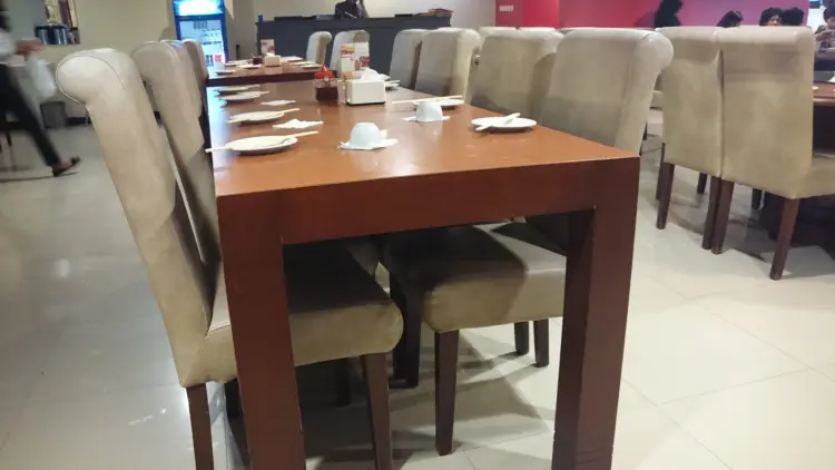 Paradise Restaurant - Pelajar Pejuang 2