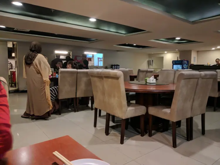 Paradise Restaurant - Pelajar Pejuang 10