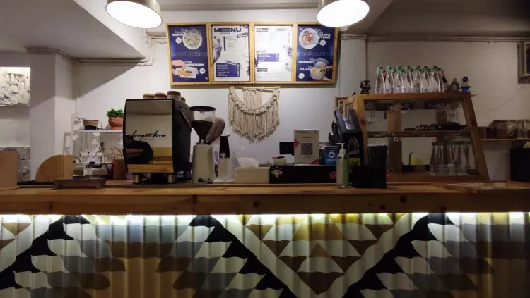 Stone House Cafe & Co Working Space 7