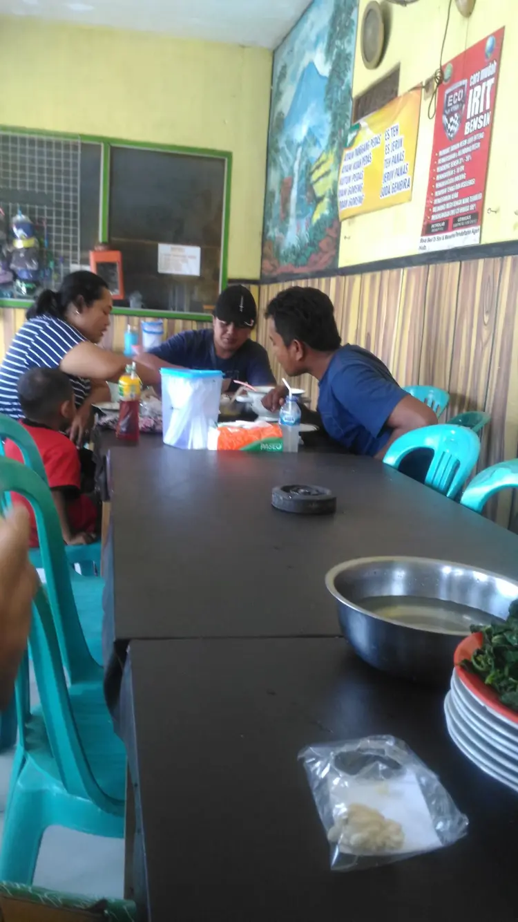 Warung Ayam Panggang Pedas anak Hj. Rupini 3