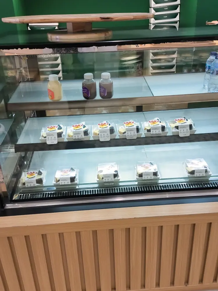 Yummi Company Bakery - Roti, Bolen, Donut Simpang Tiga Pekanbaru 6