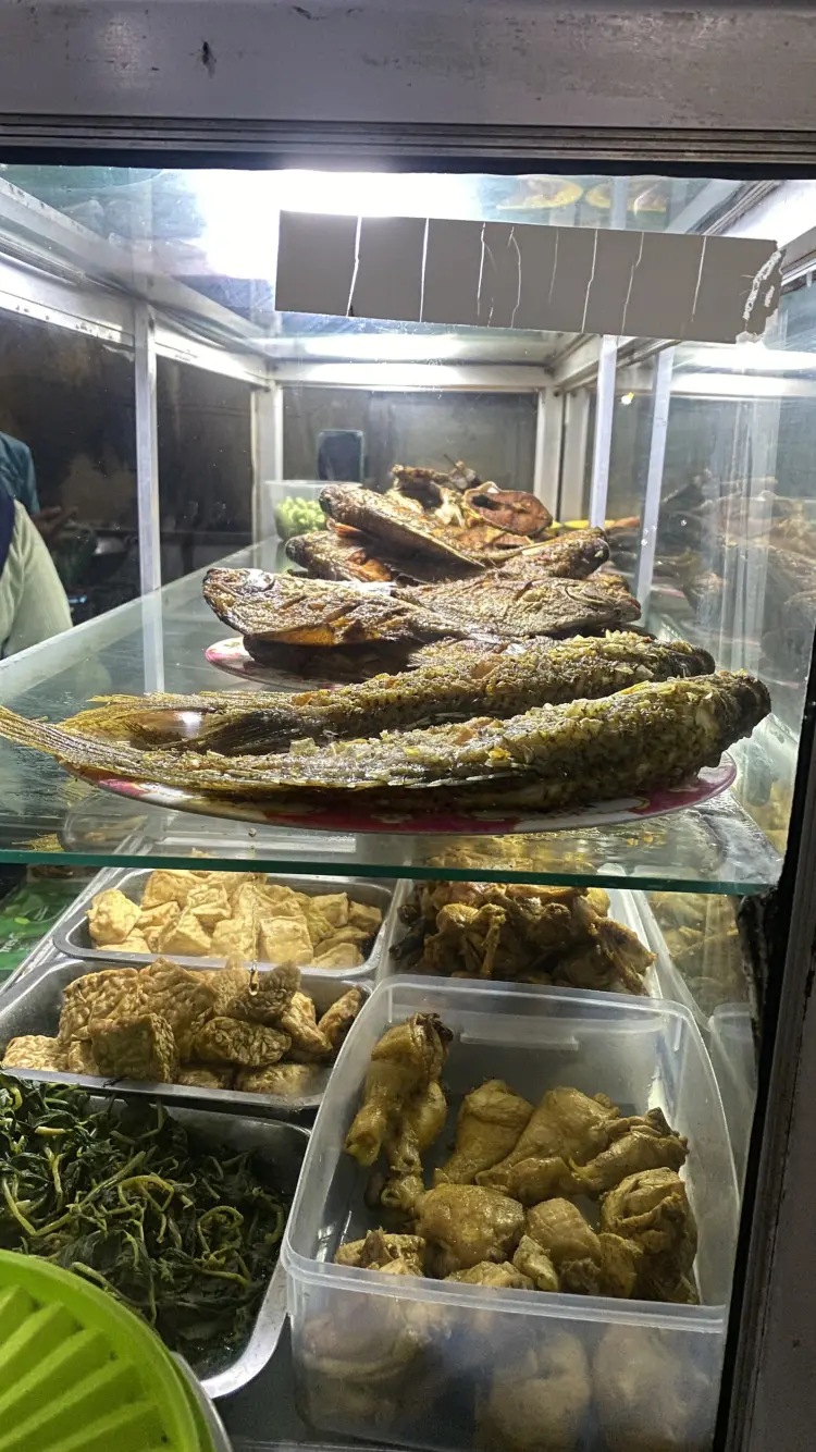 Sambel Uleg Sabar Menanti Bu Anik 10