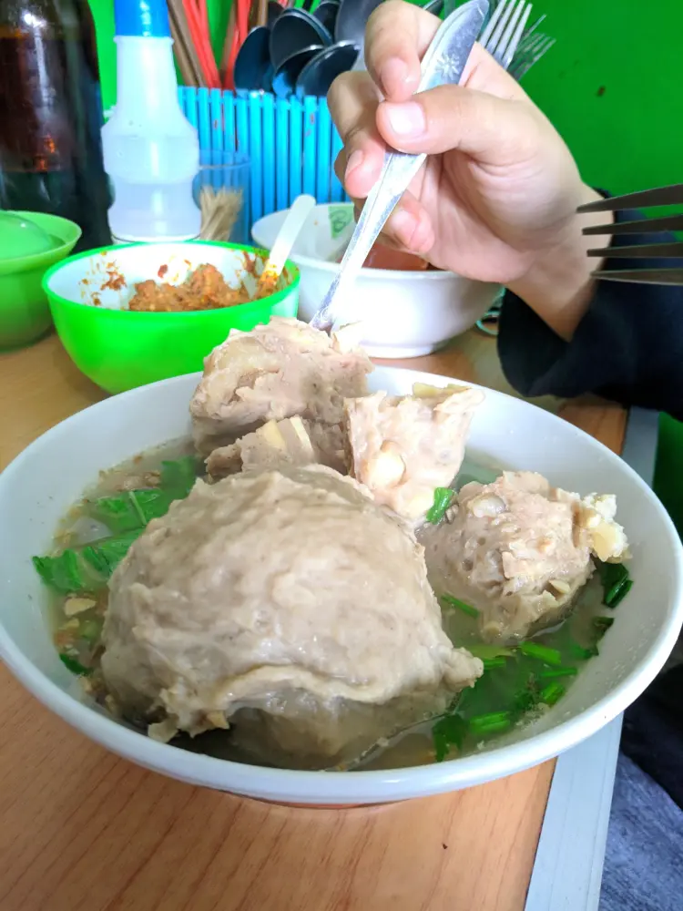 Pondok Bakso Bola Tenis bu ning mewek 9