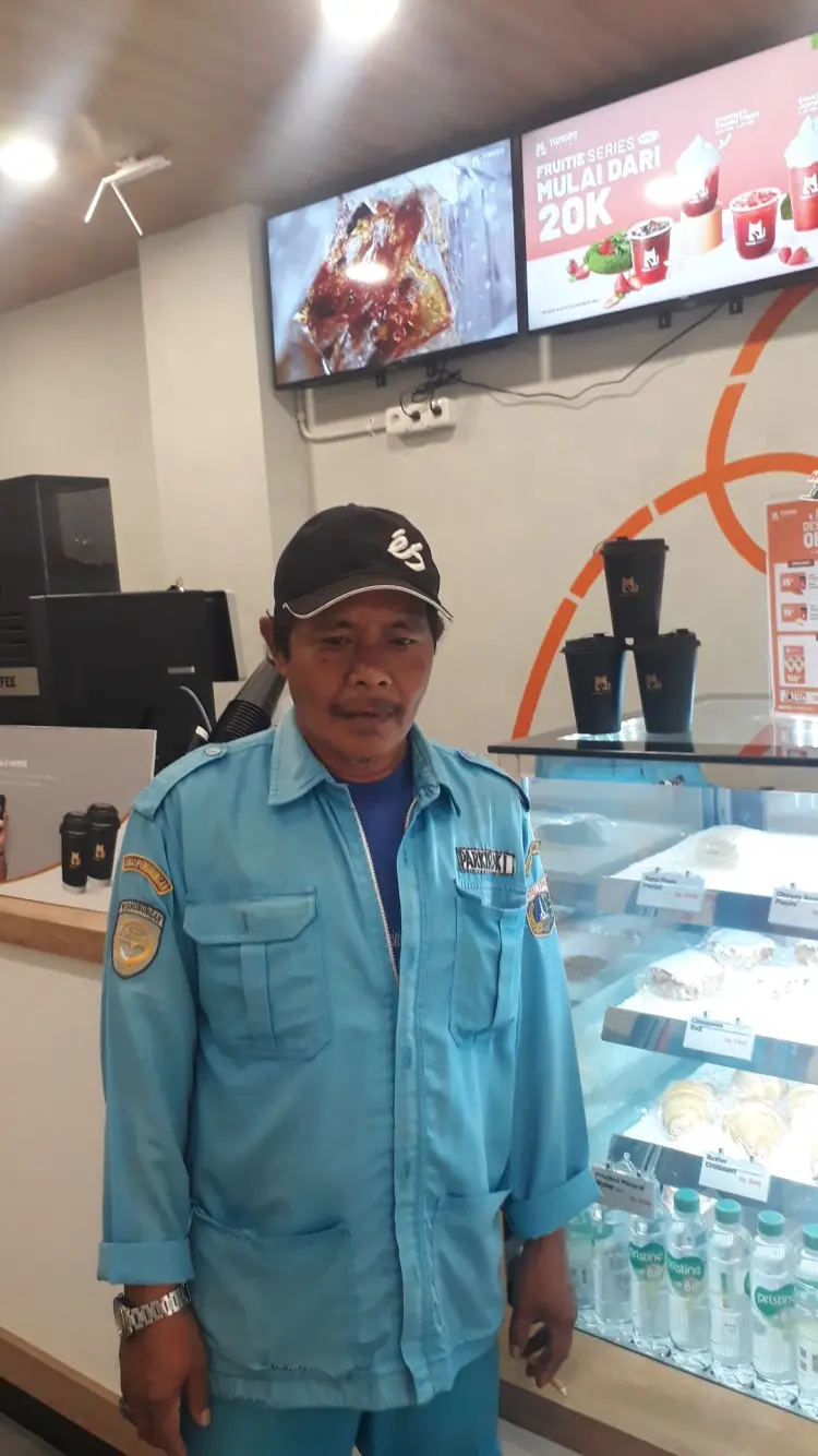 TOMORO COFFEE - Daan Mogot 4