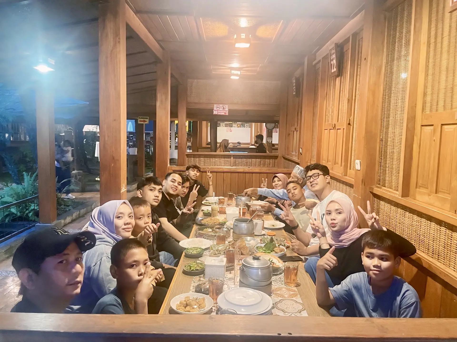 带娃党集合!加鲁特这家能稻田里划船吃饭的餐厅,优缺点都帮你扒干净了 4