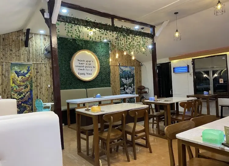 CAFE OMAH EYANG NINA 2