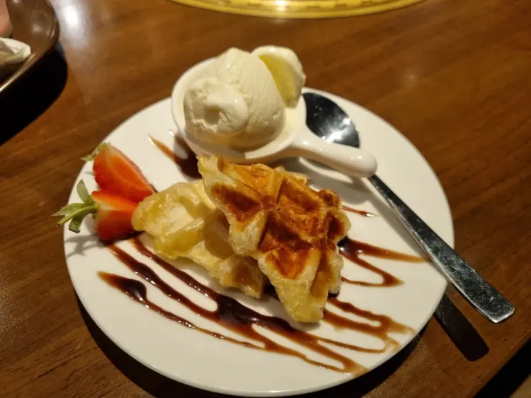 Shaburi & Kintan Buffet Pacific Place 3