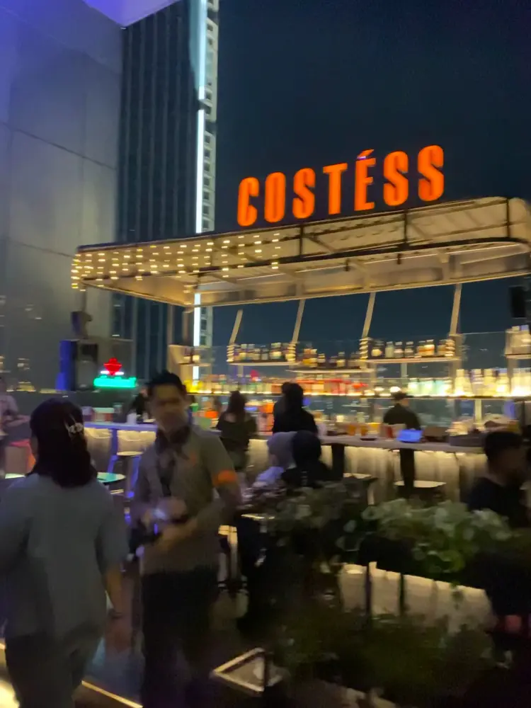 COSTESS Cafe & Bar 5