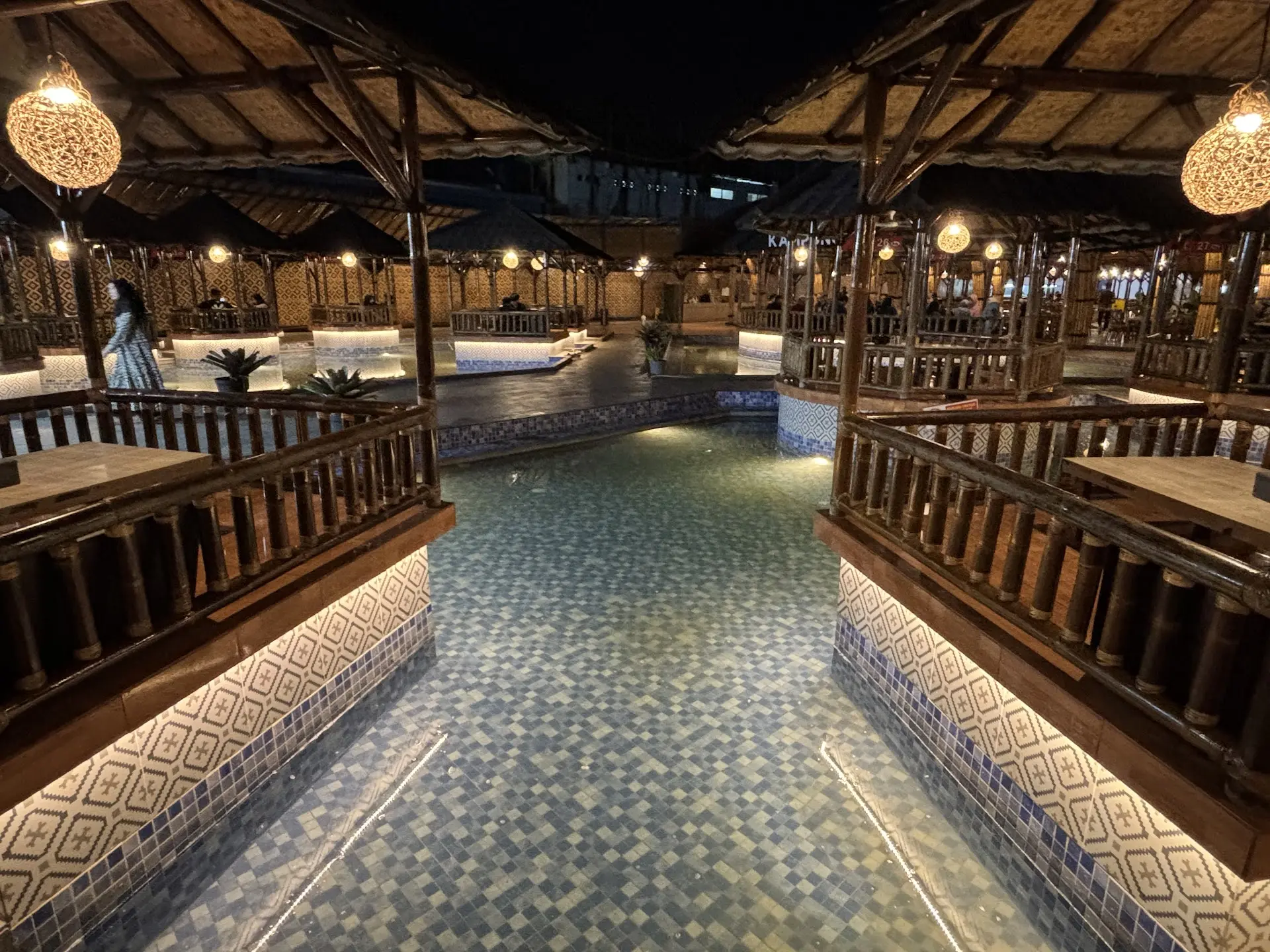 Restoran langganan Presiden di Banjarbaru... gini doang? Tonton dulu deh sebelum kamu mutusin 2