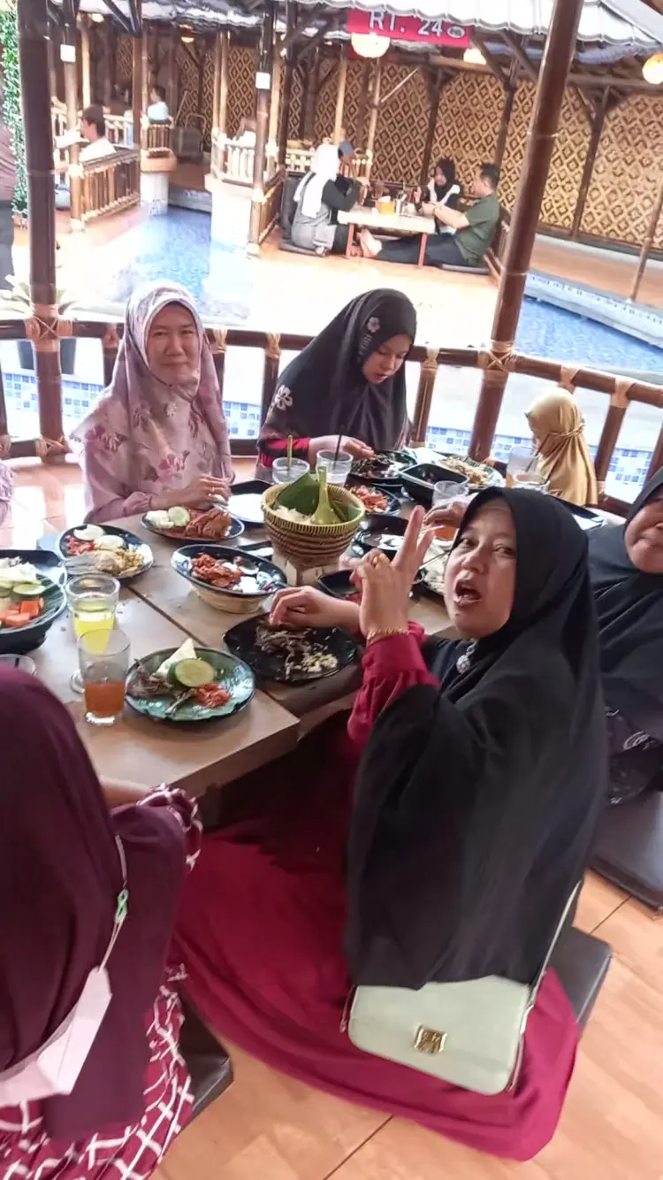 Kampung Kecil Resto Banjarbaru 10