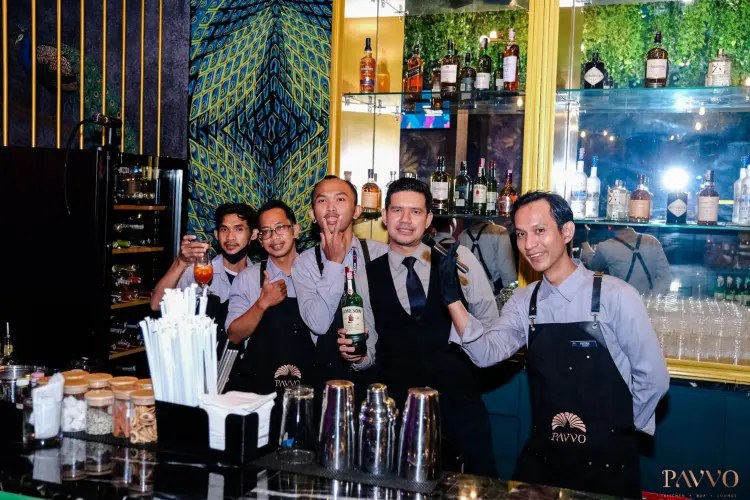 Pavvo Kitchen Bar & Lounge 7