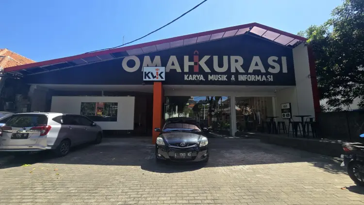 OL and NU cafe eatery 1