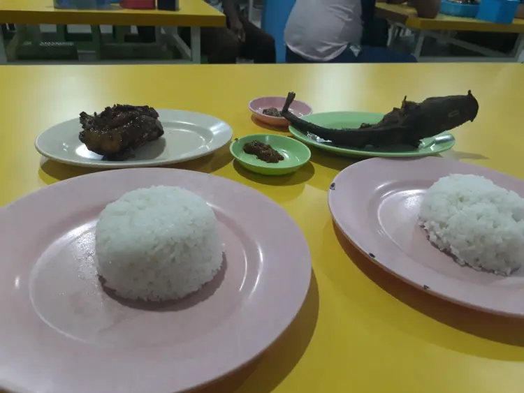 GARENG kedai pecel lele dan seafood 8