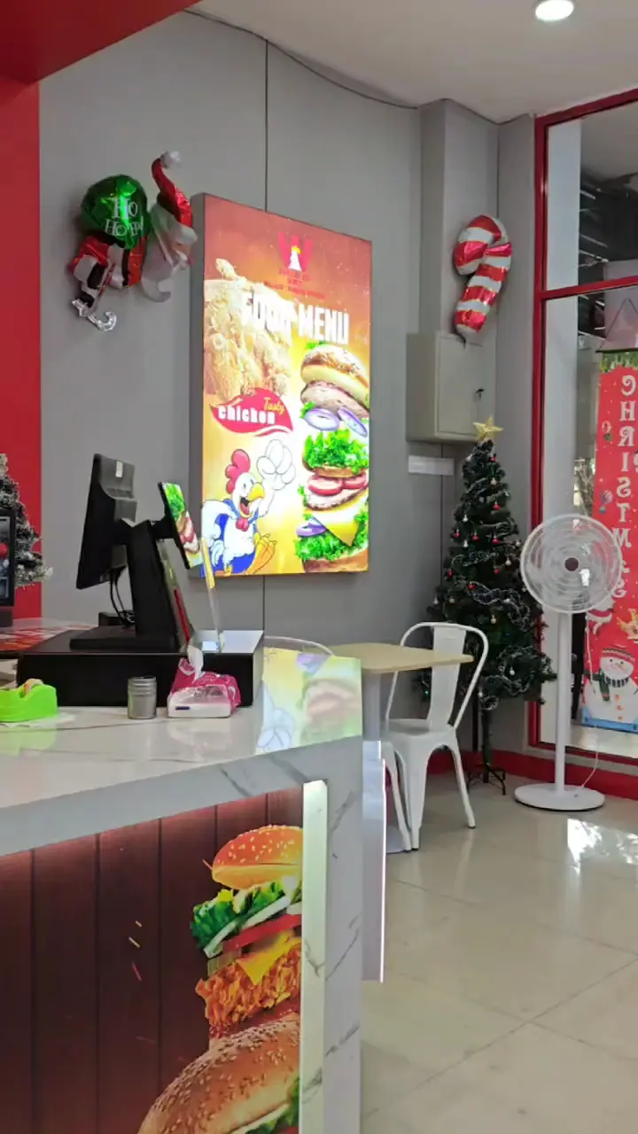 Wallace Burger and Chicken - Green Lake City 3