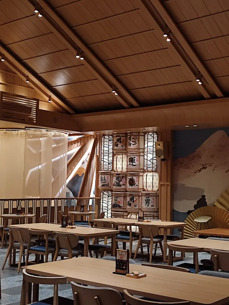 MEIJI Sushi - Teppanyaki - Grill 2