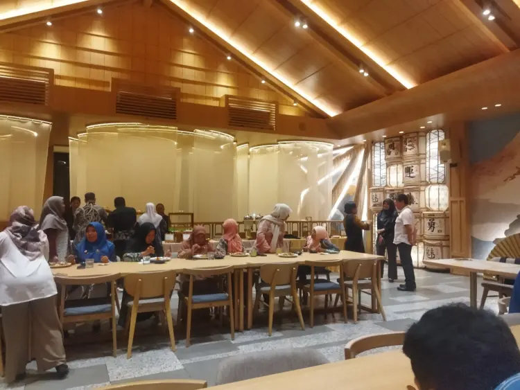 MEIJI Sushi - Teppanyaki - Grill 5