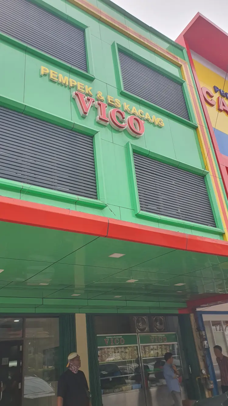 Pempek & Es Kacang Vico ( Depan PIM Mal ) 1