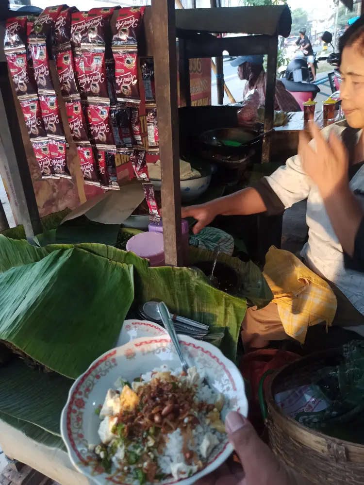 Tahu bumbu Khas blitar 1