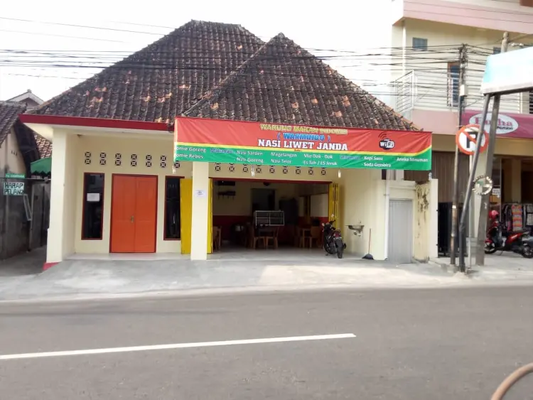 Depot Makan Mang Adhi 1