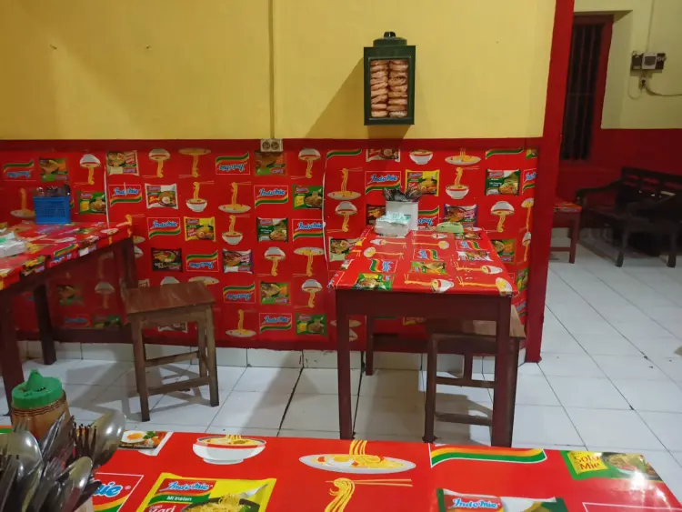 Depot Makan Mang Adhi 8