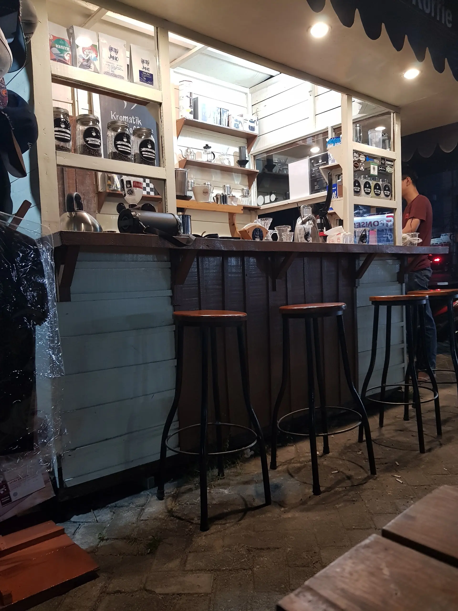 Pekanbaru's best WFC? From a street stall to a homey cafe I could stay in all day. 6